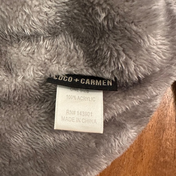 COCO+CARMEN/NWOT/warm and comfy grey hat with pompom rhinestones on front half - Picture 9 of 10